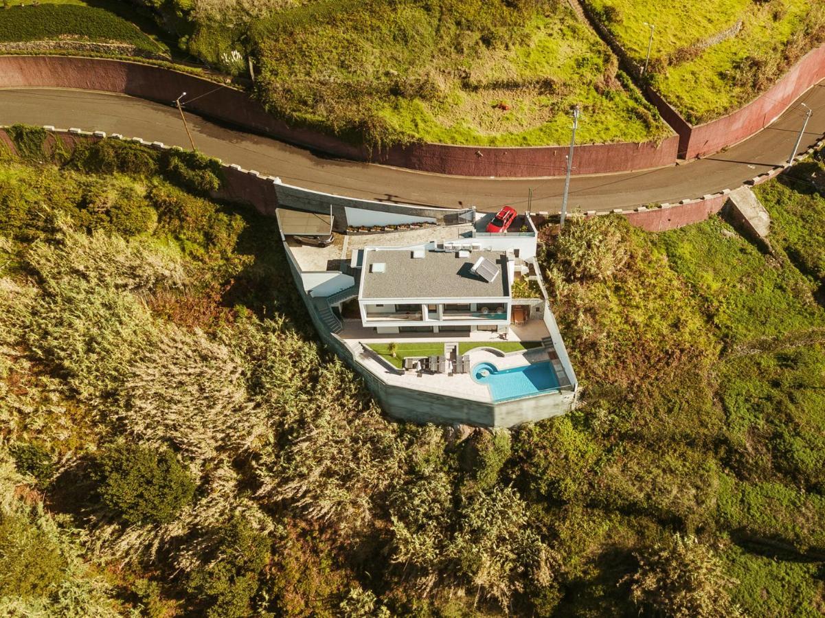 The Cliffhouse By Lovelystay Fajã da Ovelha Extérieur photo