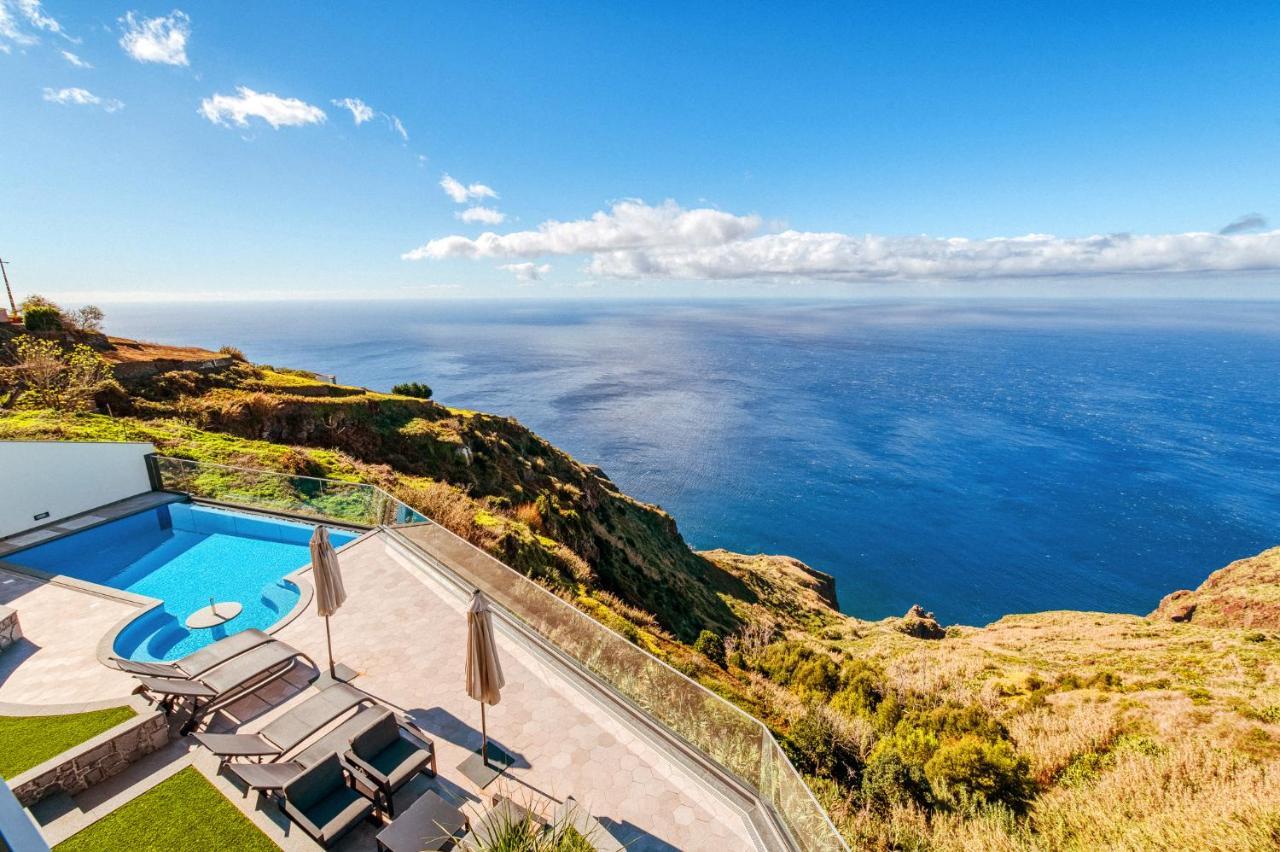 The Cliffhouse By Lovelystay Fajã da Ovelha Extérieur photo